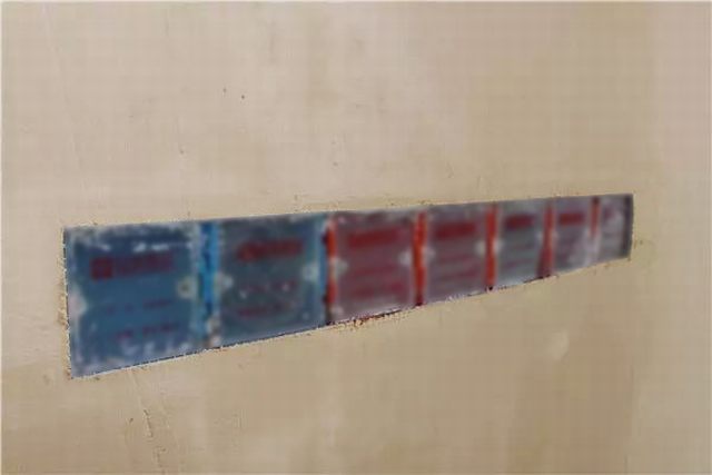5做黃墻前把底盒保護(hù)好，防止東西掉進(jìn)底盒內(nèi).jpg